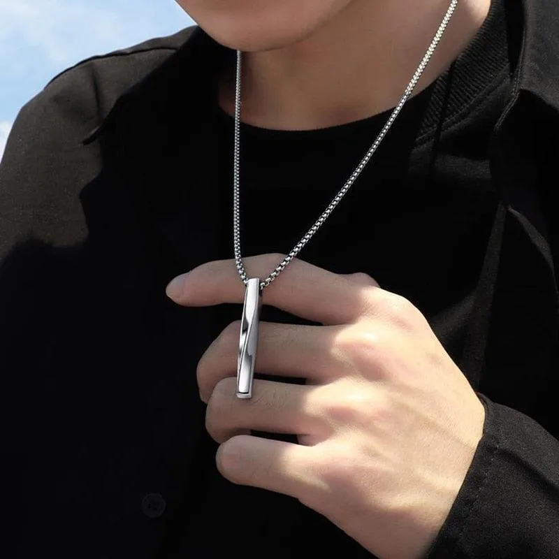 2023 Fashion New Black Rectangle Pendant Necklace for Men