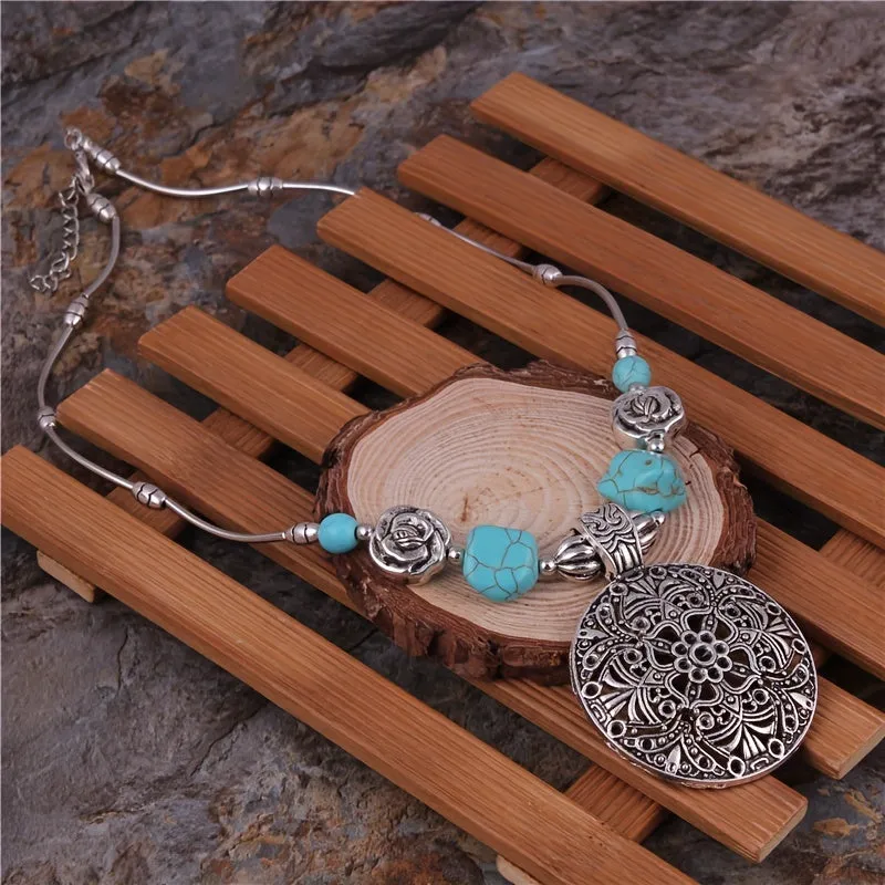 Boho Chic Turquoise Pendant Necklace for Women  Perfect Gift