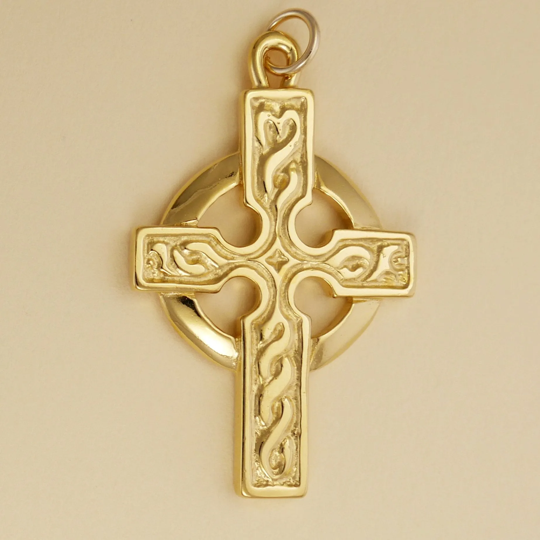 Detailed Celtic Cross Pendant