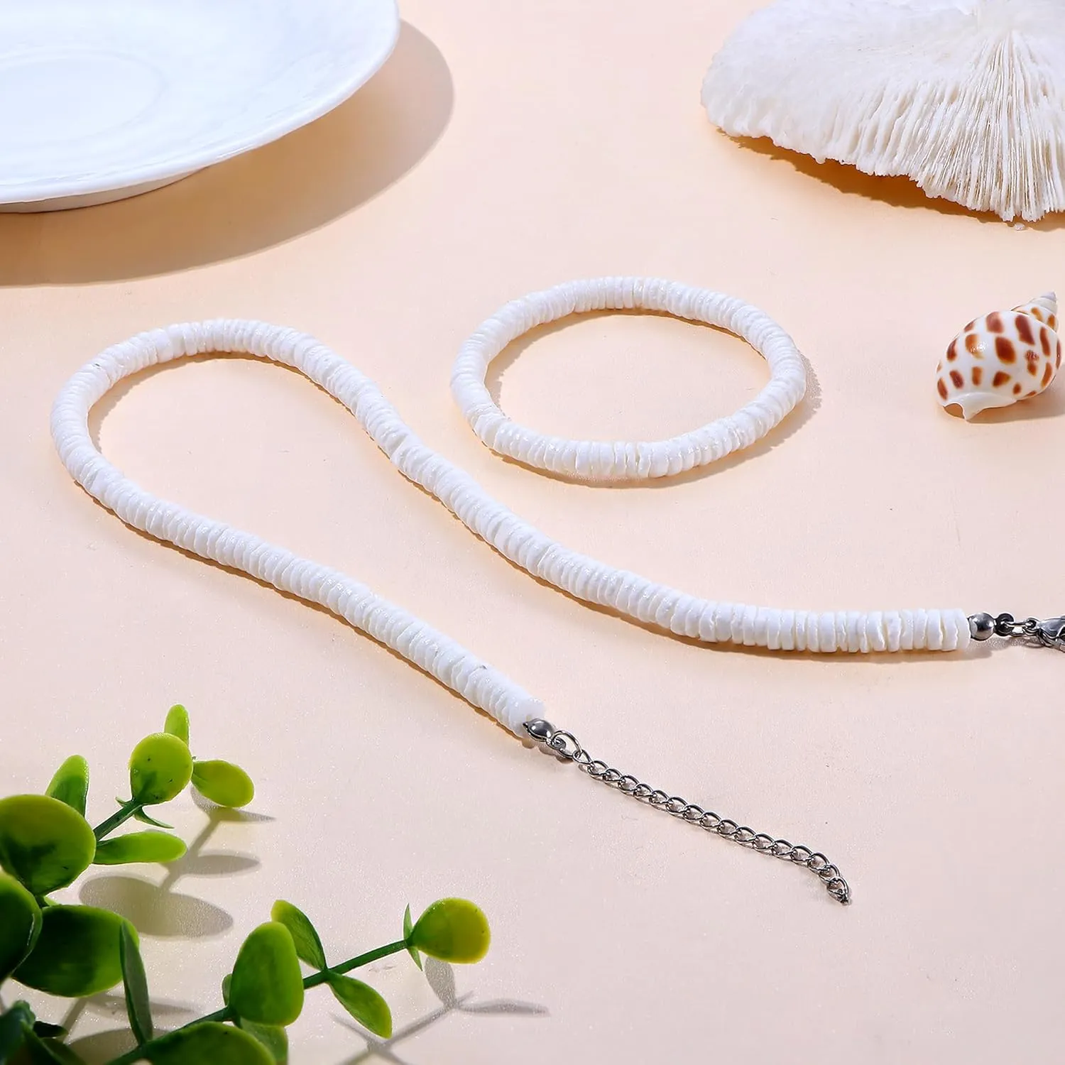 FASACCO Puka Shell Necklace Bracelet Set White Shell Necklace Beach Seashell Necklace Bracelet Hawaiian Surfer Bracelet Necklace Pookah Shells Necklace for Men Women