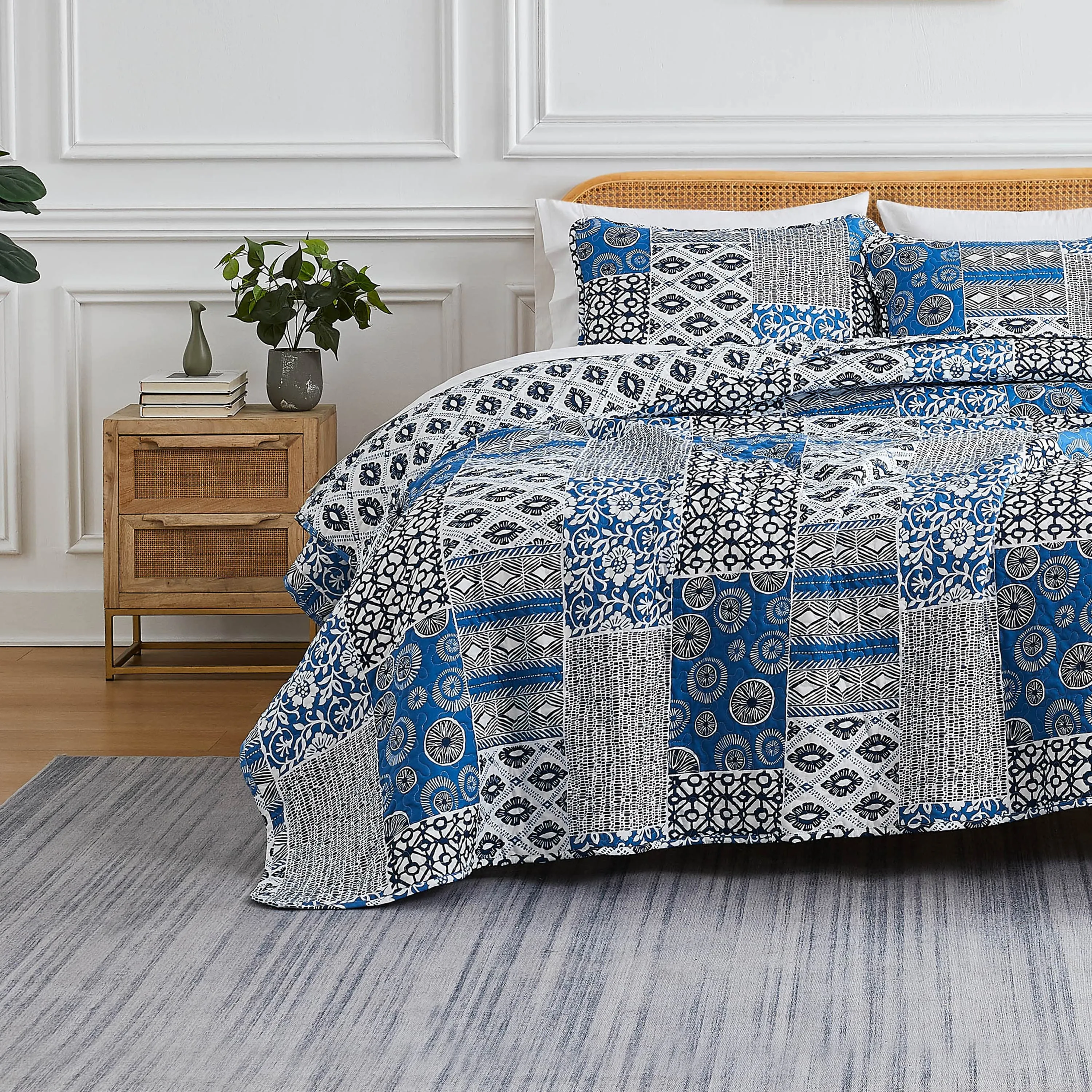 Global Patchwork Quilt Set