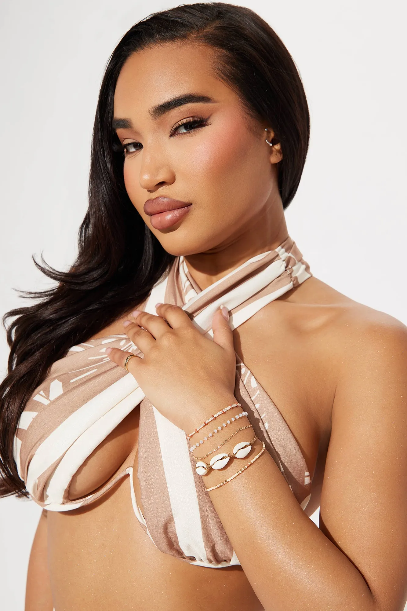 Had Me At Ahola 5 Piece Bracelet Set - Gold/combo