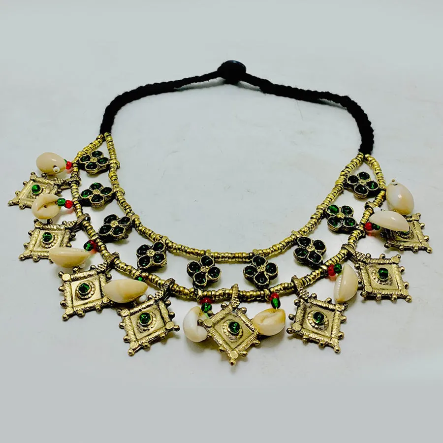 Handmade Choker Necklace With Glass Stones and Shells
