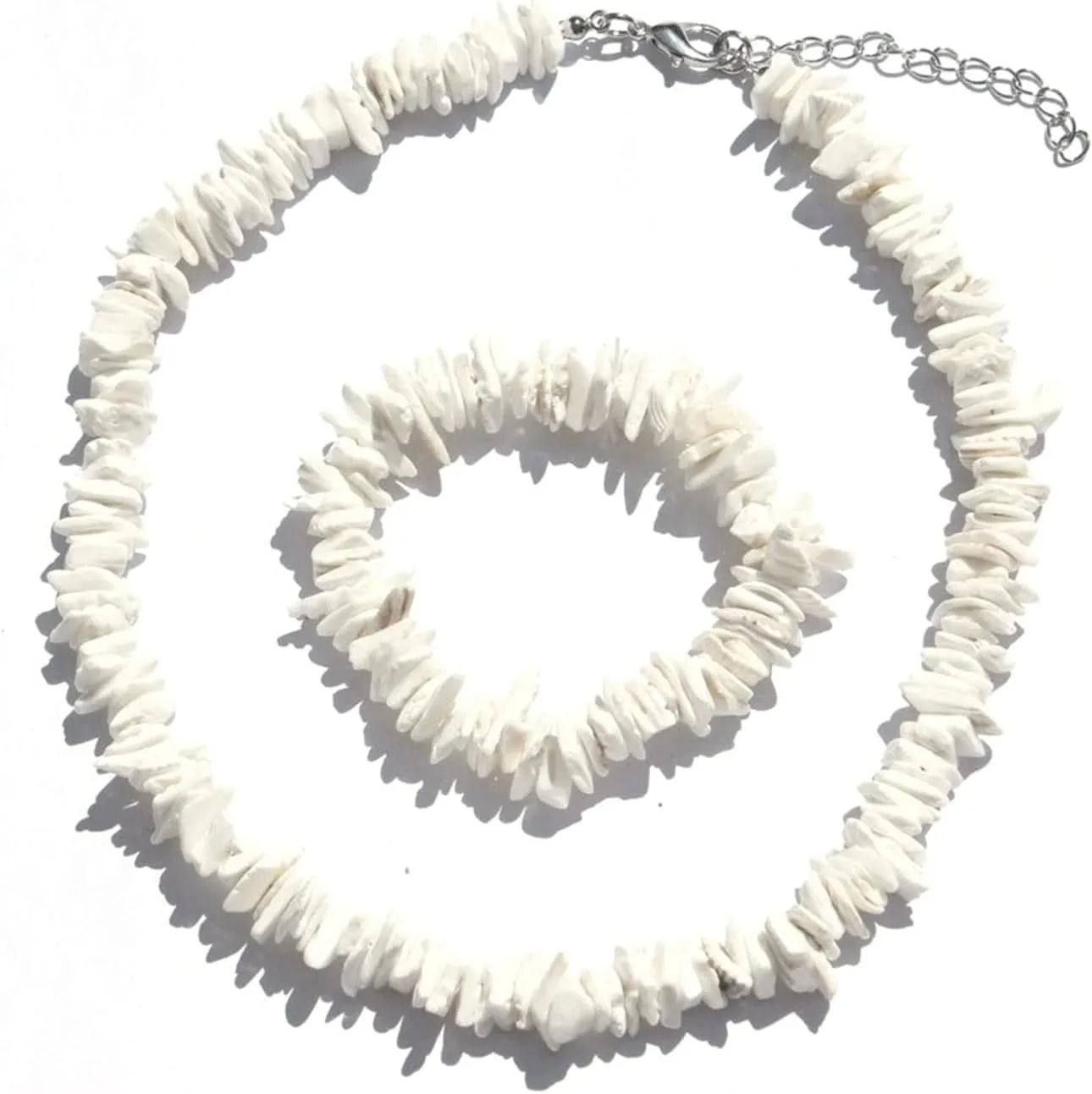 Hawaiian Style Puka Shell Seashell Beaded Choker Necklace Handmade Adjustable Chain Clam Chip Clavicle Necklace for Women Summer Beach Surfer Jewelry
