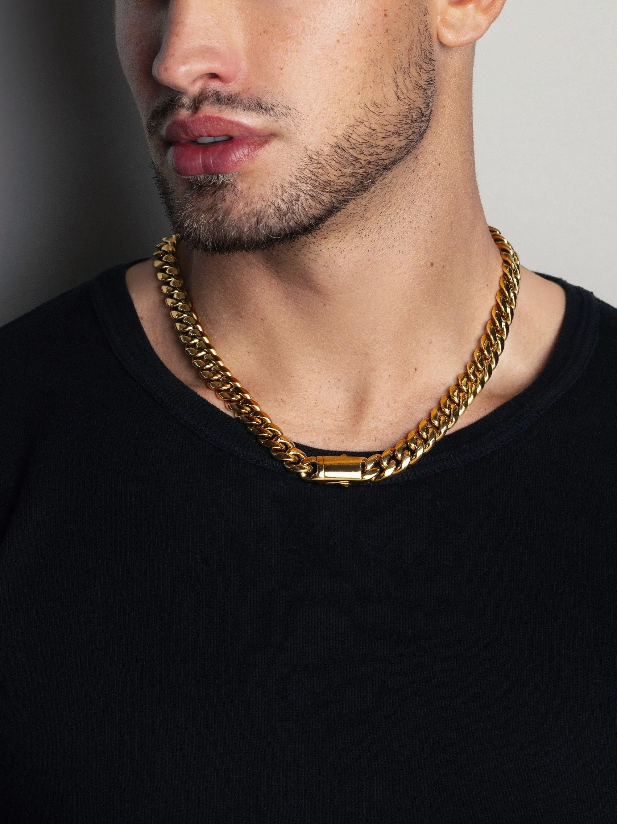 Men's Chunky Cuban Chain With Lock in Gold