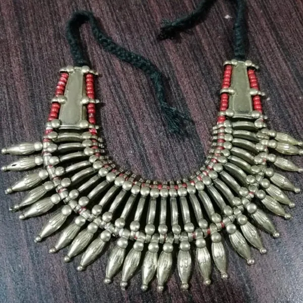 Metal Spikes With Beads Choker Necklace