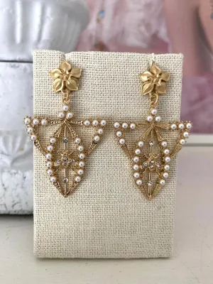 Modern West Pearl Earrings - Gold