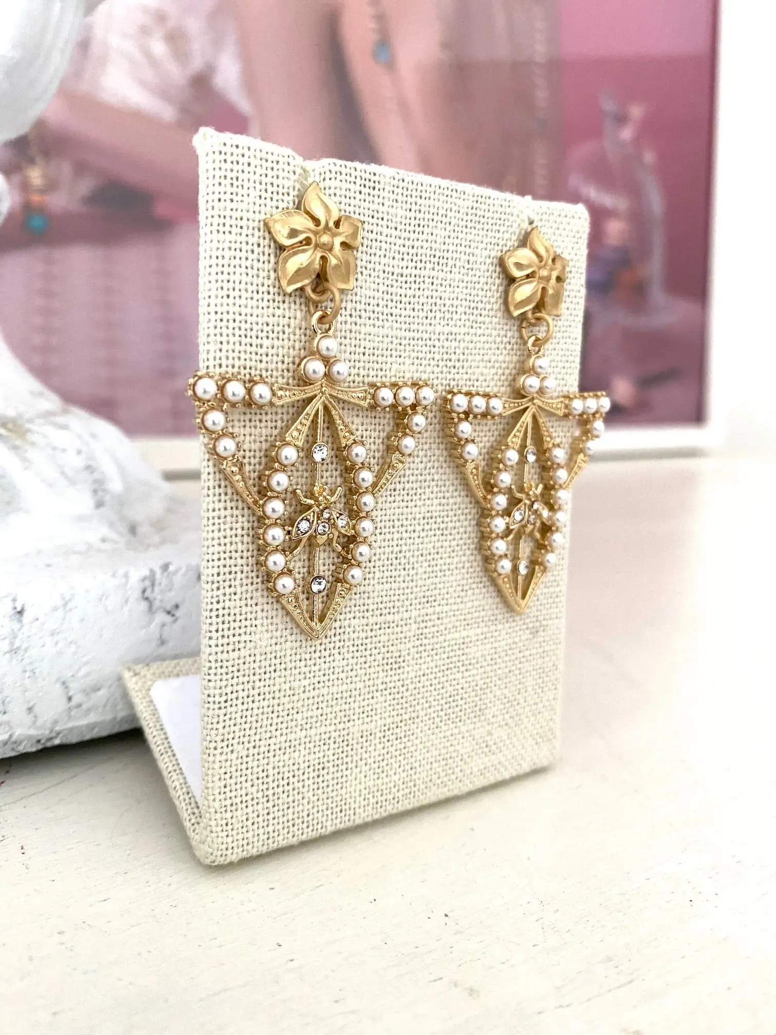 Modern West Pearl Earrings - Gold