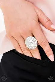 Paparazzi Accessories  - The Fiercely 5th Avenue Collection #FFA-0819 - Fashion Fix White August 2019