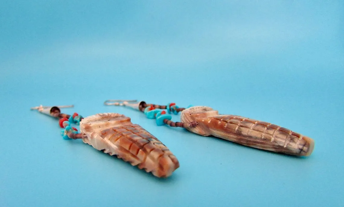 PAPOOSE Vintage Carved Jasper Beaded Dangly Earrings