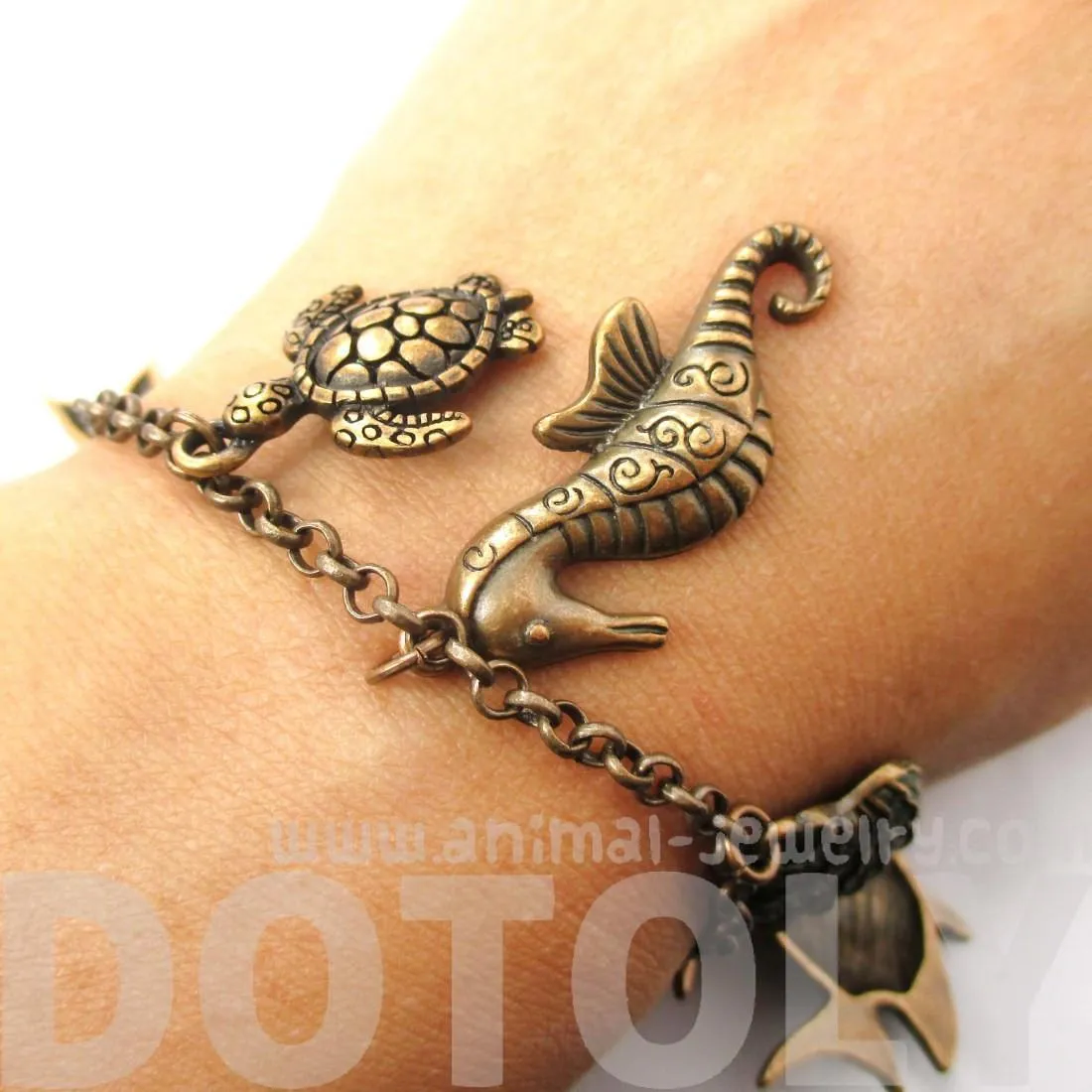 Seashell Turtle Starfish Seahorse Sea Creatures Charm Bracelet in Bronze