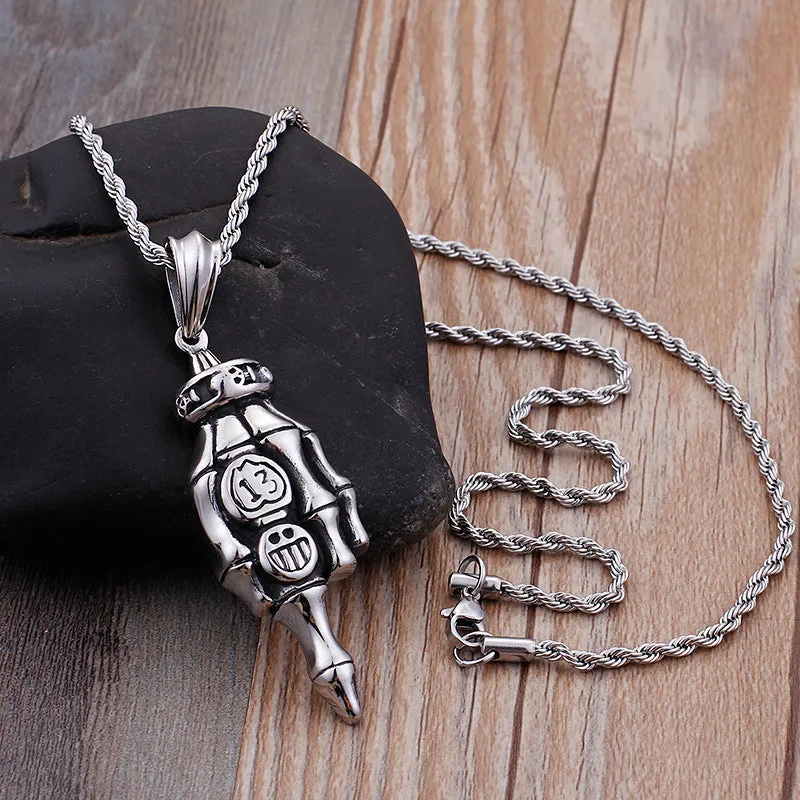 Skull Claw Pendant: Edgy Titanium Steel Men's Necklace